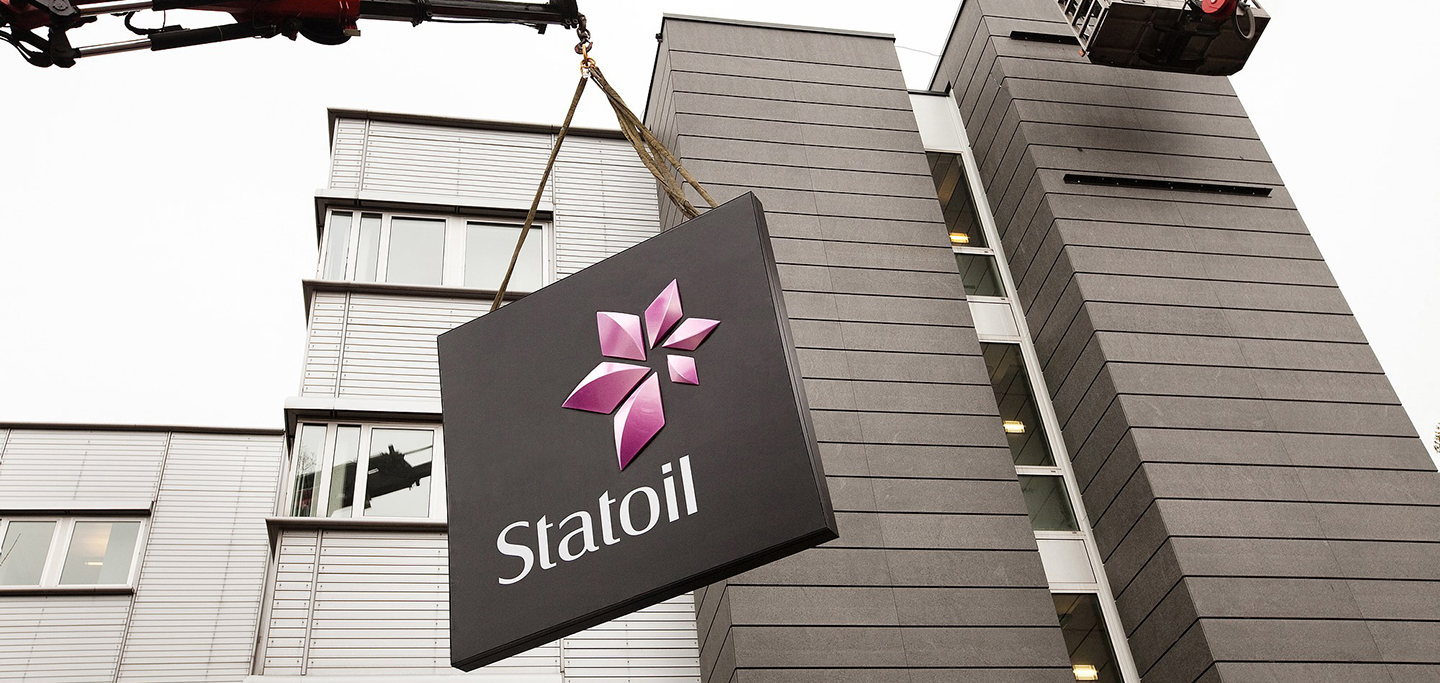 Statoil Signage Installation